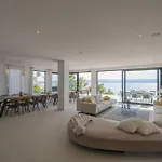 Luxury Beachfront Glorious With Pool And Jacuzzi *
