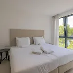 Luxury Beachfront Glorious With Pool And Jacuzzi فيلة