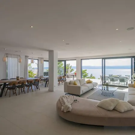 Luxury Beachfront Glorious With Pool And Jacuzzi *