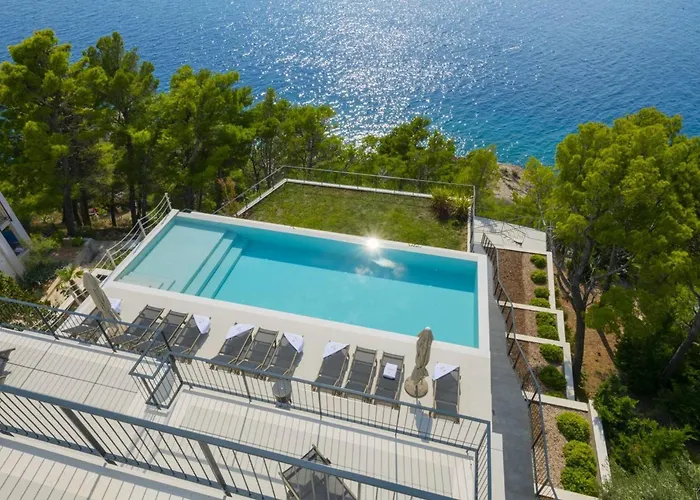 Luxury Beachfront Glorious With Pool