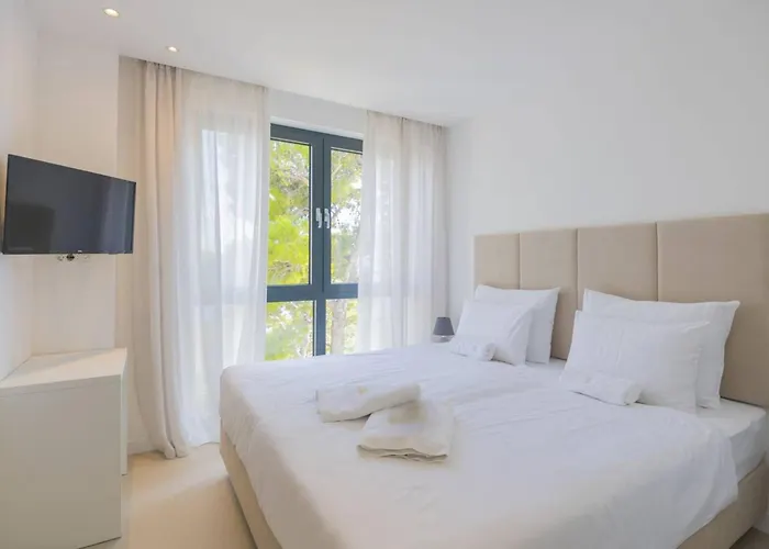 Villa Luxury Beachfront Glorious With Pool *
