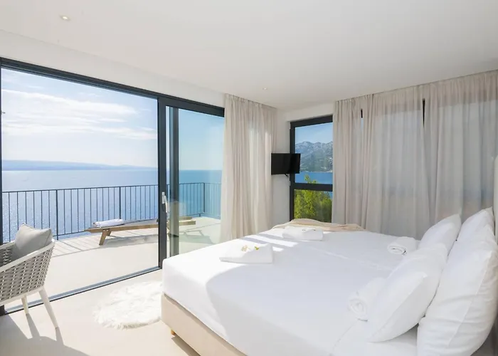 Luxury Beachfront Glorious With Pool *